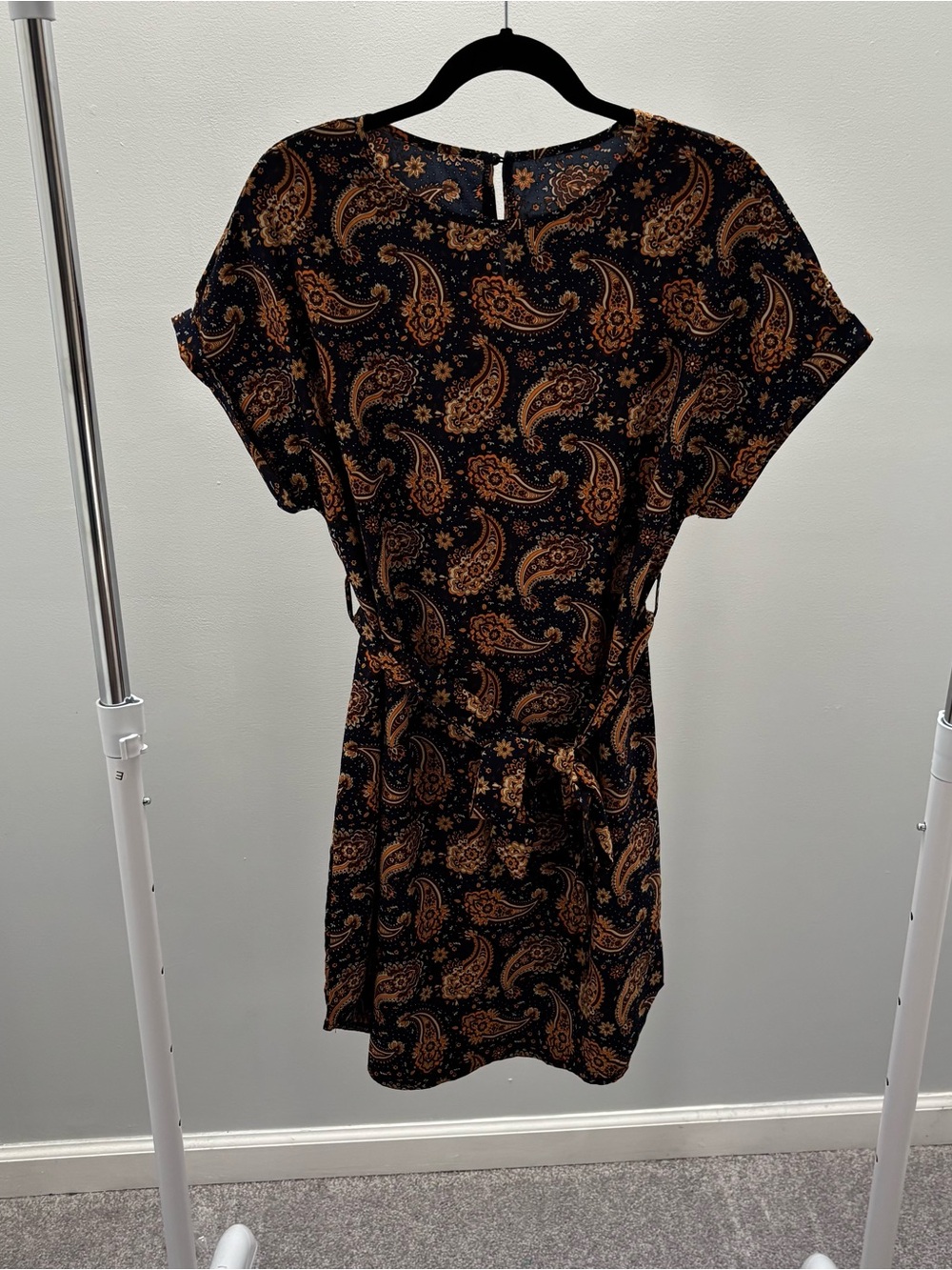 SHEIN Navy Blue Paisley Cuffed Short Sleeve Dress with Tie Waist